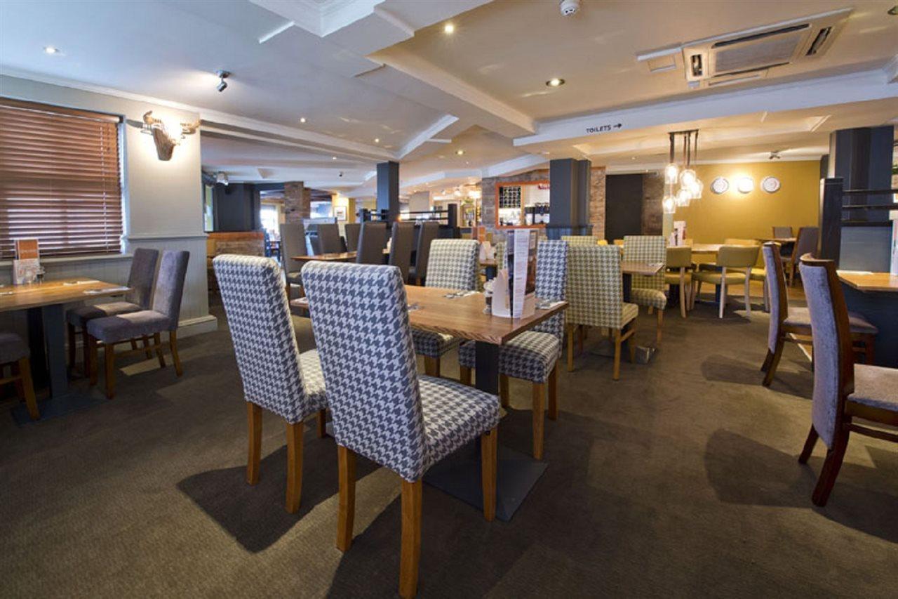Premier Inn London 롬포드 외부 사진