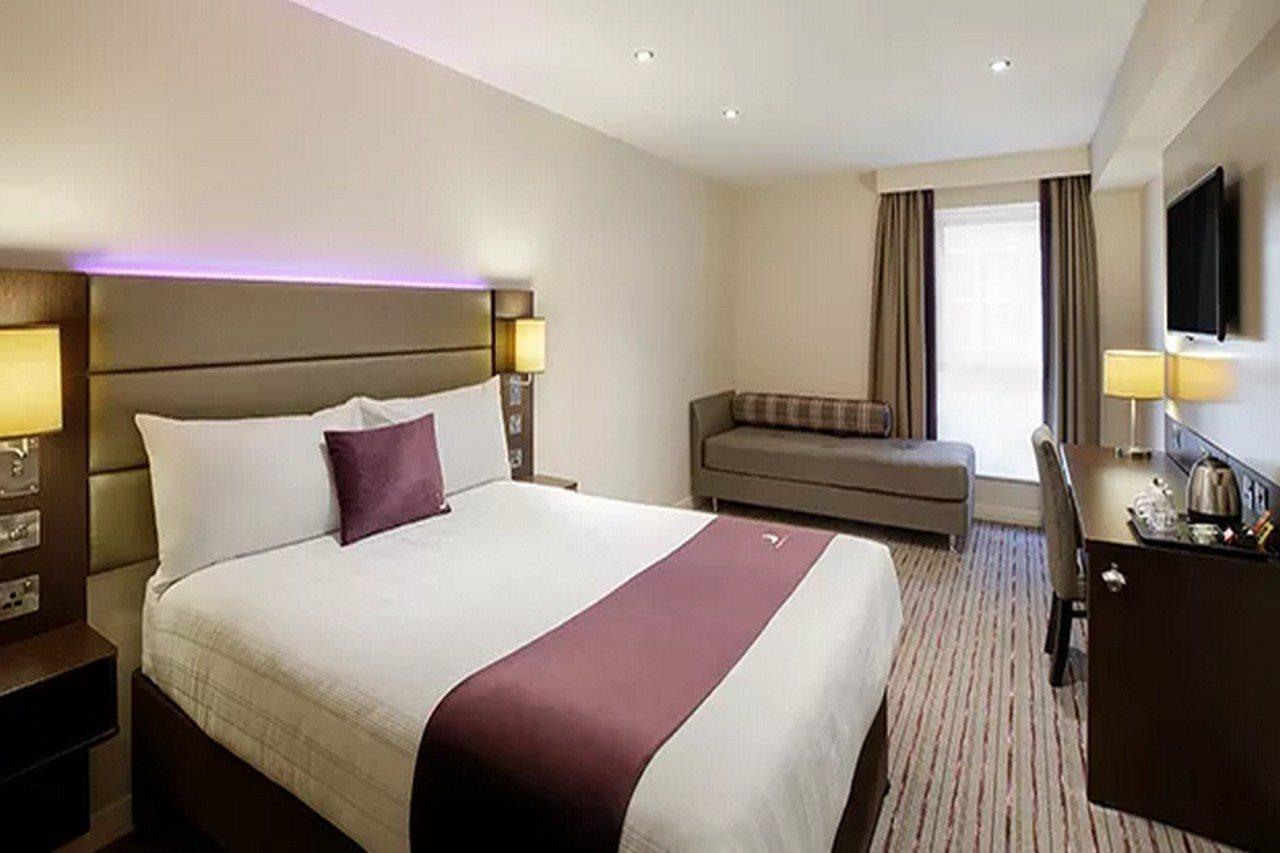 Premier Inn London 롬포드 외부 사진